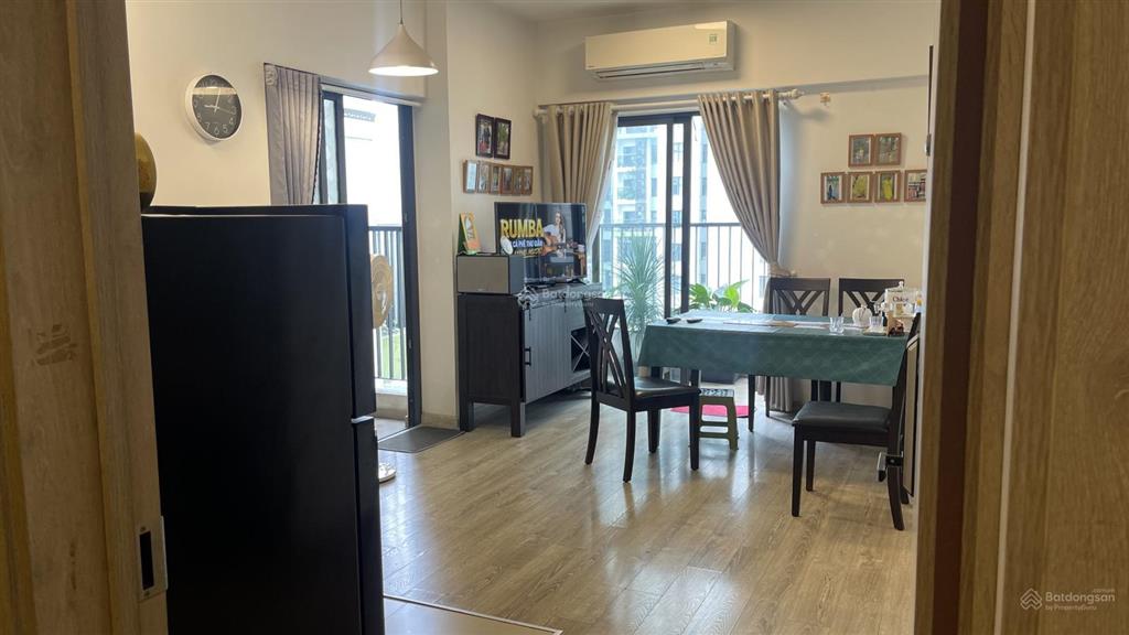 Bán căn hộ 1 ngủ + 48,85m2 lake 2 ecopark 2,9 tỷ bao phí