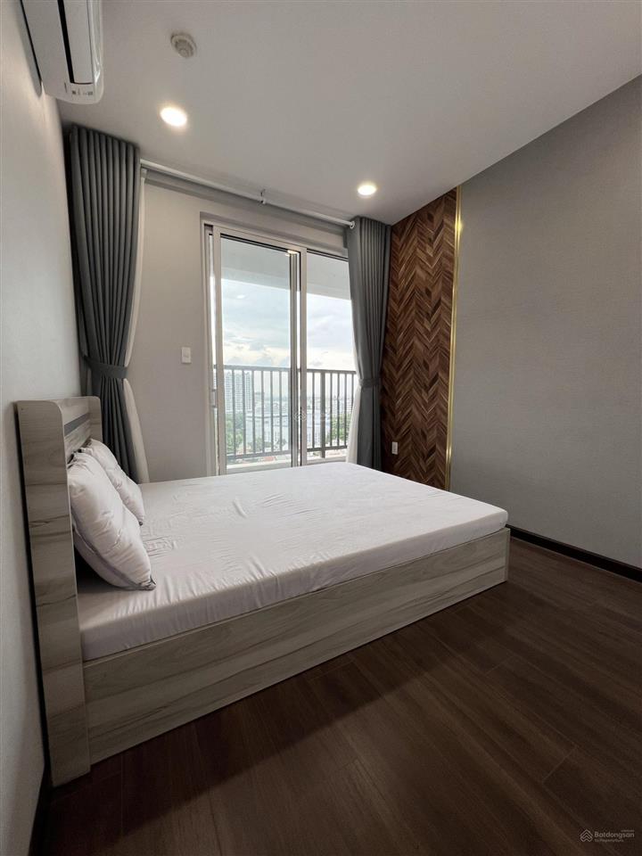 Bán căn hộ cc oriental plaza 685 âu cơ, giá 4,7 tỷ, 105m2, 3pn 2wc 0907 909 *** hùng
