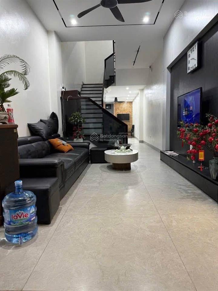 Nhà 4 tầng dân xây trạm trôi 79m2 ô tô 7 chỗ vào 2 mặt thoáng 8.4 tỷ