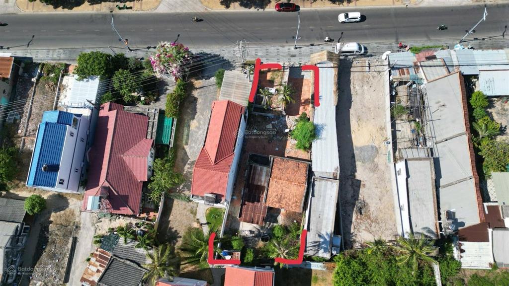 Bán 550m2 có 367m2 thổ cư, đường nguyễn đình chiều. hàm tiến, mũi né giá 26 tỷ