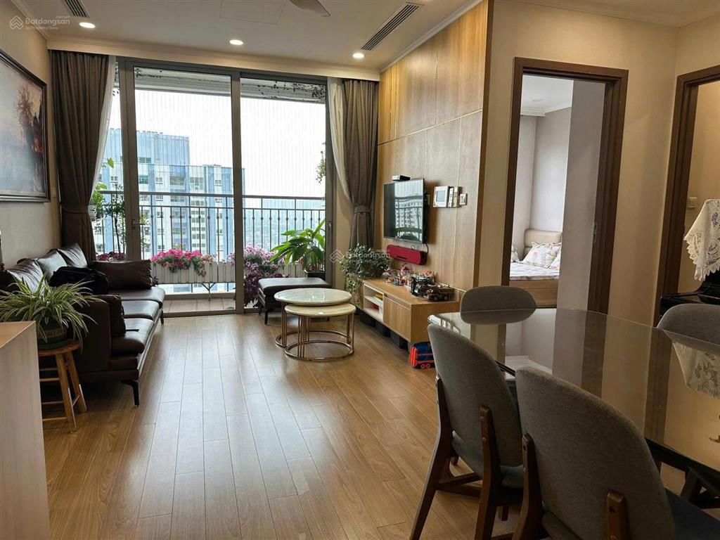 Chính chủ căn 2 ngủ tại vinhomes west point, tầng trung, full đồ, sổ đỏ sở hữu lâu dài
