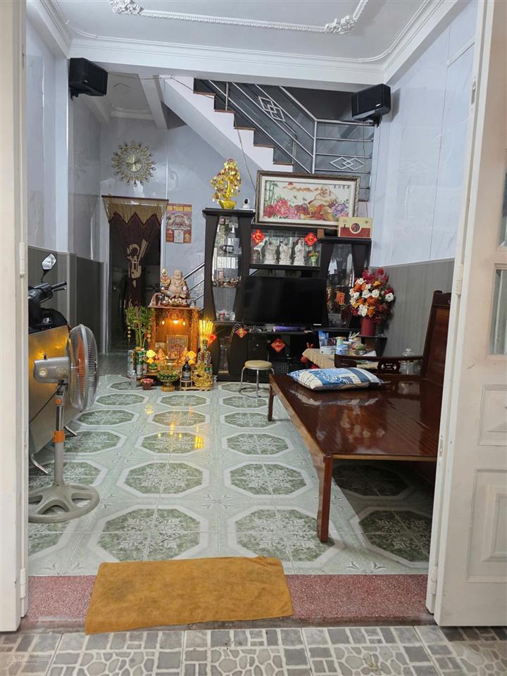 Nhà bán chính chủ p. tân sơn nhì hẻm thông 5m (dt 4m x 12m) chỉ 6.2 tỷ tl