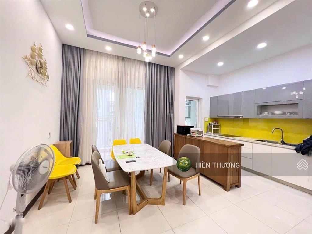 Bán căn hộ luxcity huỳnh tấn phát q7, dt 68m2, gồm 2pn 2wc, giá 3 tỷ 470 có sẵn nội thất, shr