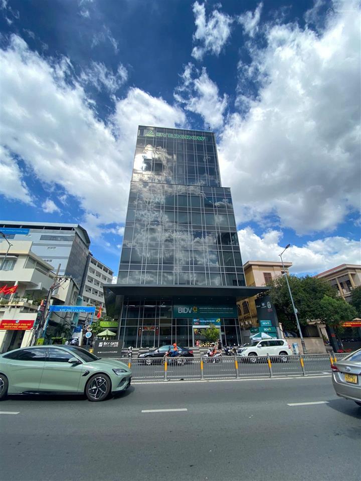 Ngộp! bán gấp building mặt tiền quang trung dt 20x44m hầm 7 tầng hđt 400tr/th giá còn 89 tỷ tl