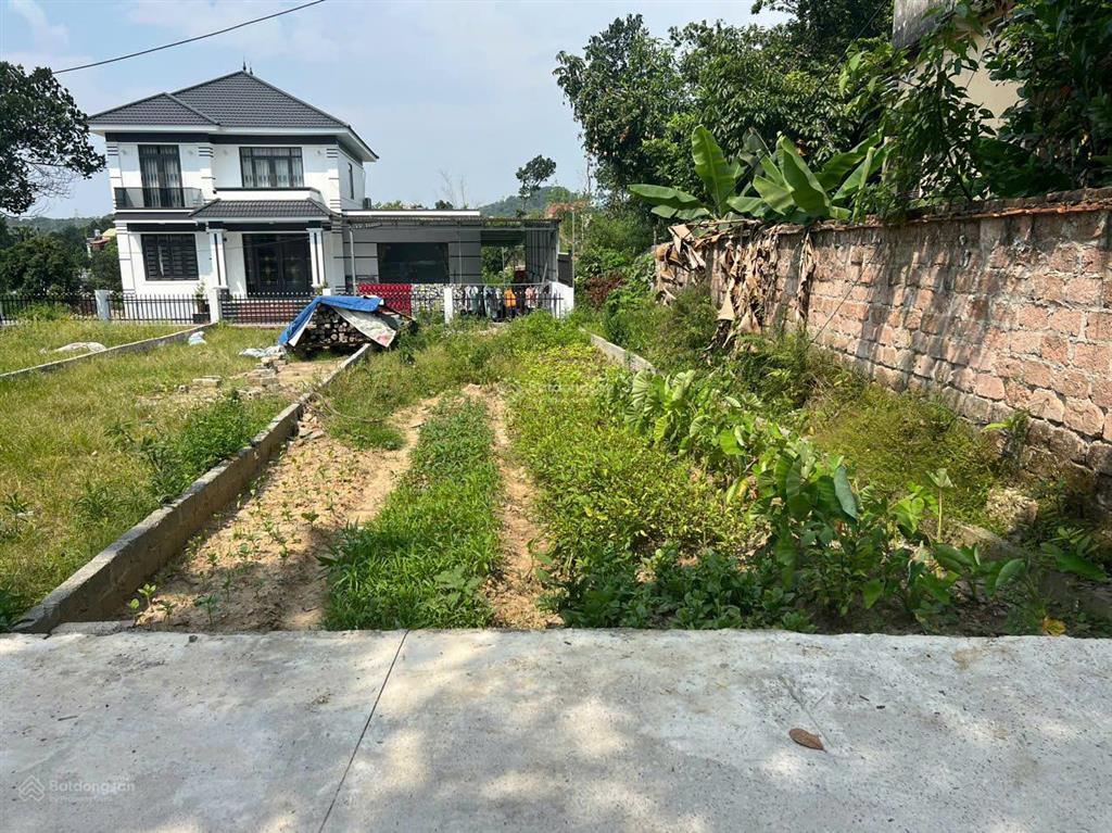 100m đất nền thổ cưôtô tránhgần 2 trường đhkhu dân cư đông đúc phố hữu nghị, tùng thiện, sơn tây