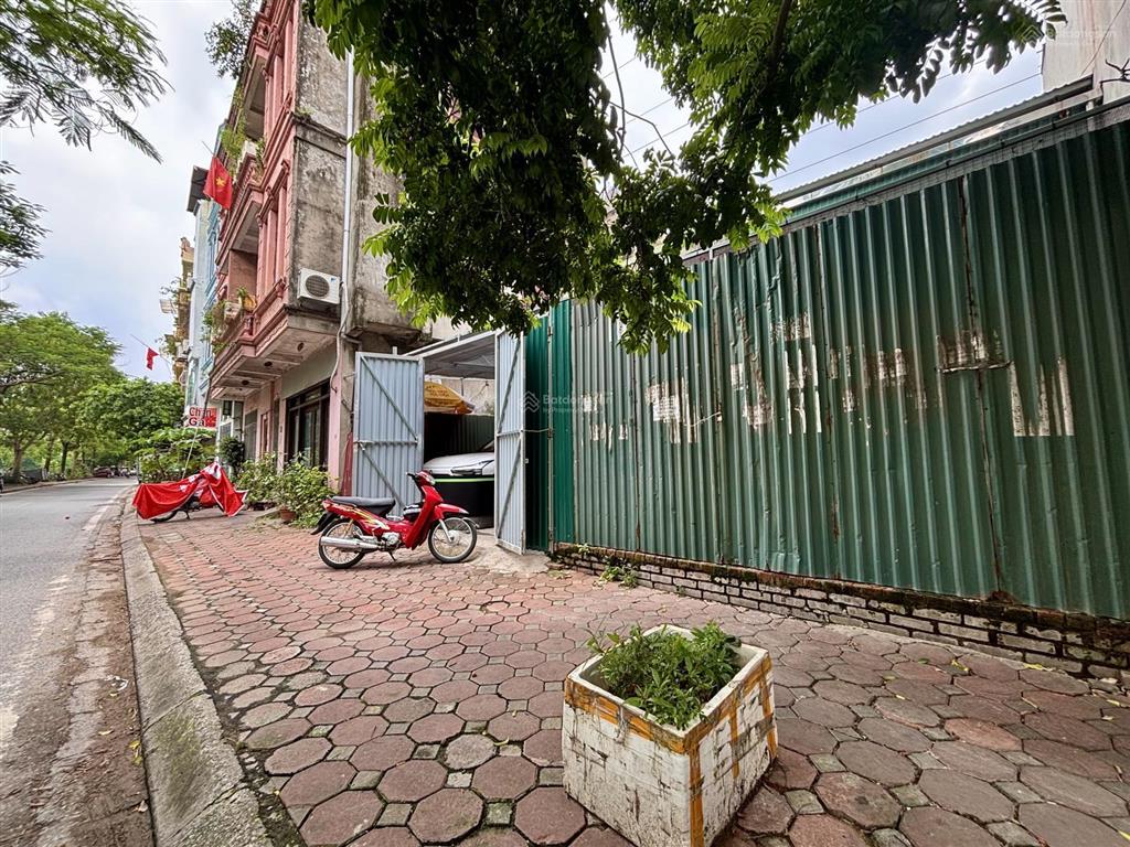 Mảnh đất vàng mặt phố bờ sông sét 275m mặt tiền 9.5m 72 tỷ tiềm năng khai thác đỉnh cao