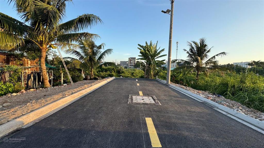 Đất sát sông sài gòn phường an phú đông dt 5x10 giá 2,8 tỷ 0933 923 ***