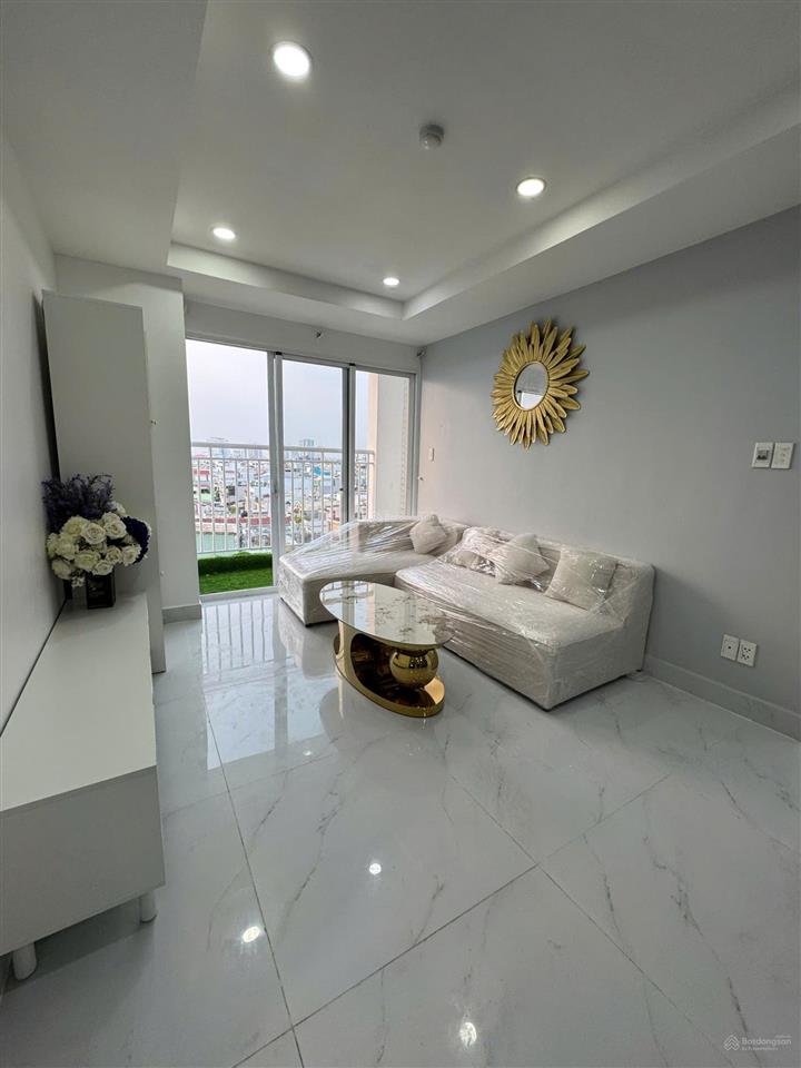 Chung cư hoàng kim thế gia, 83m2 có sổ hồng sẵn, 3 phòng ngủ cần bán
