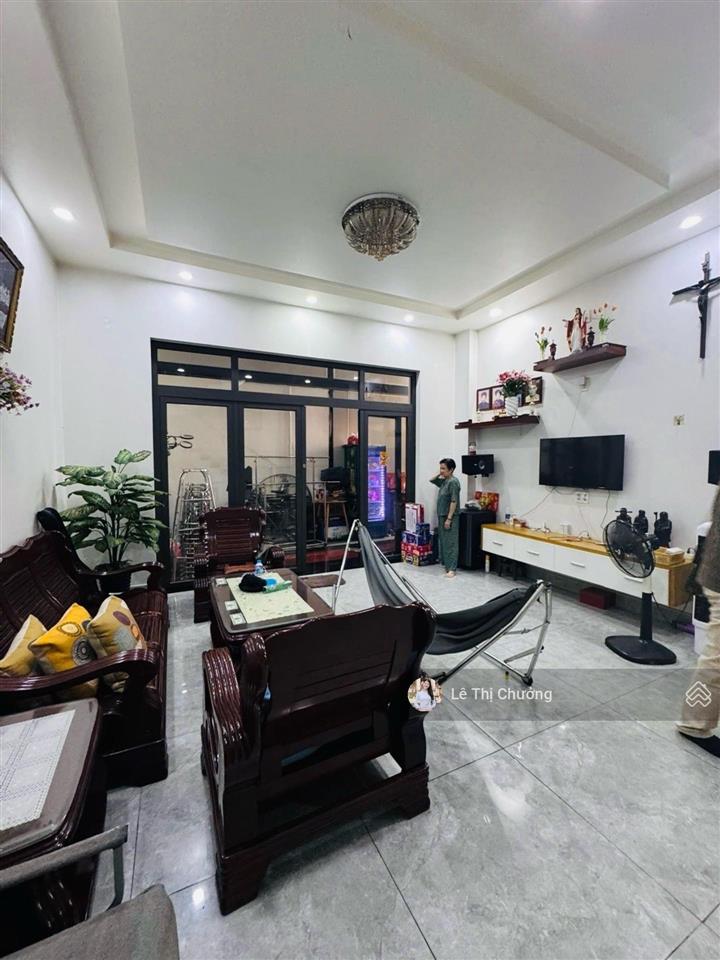 Bán nhà p tân hưng, quận 7, 50m2, 5x10, nở hậu, 3 mặt tiền, 2 tầng kiên cố, sát lotte, 4.29 tỷ