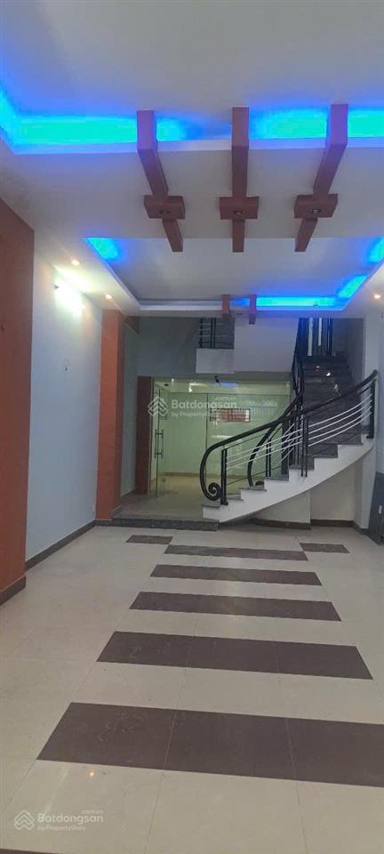 Chủ cần bán nhanh nhà 4 tầng đường tôn thất đạm sát biển nguyễn tất thành giá đầu tư