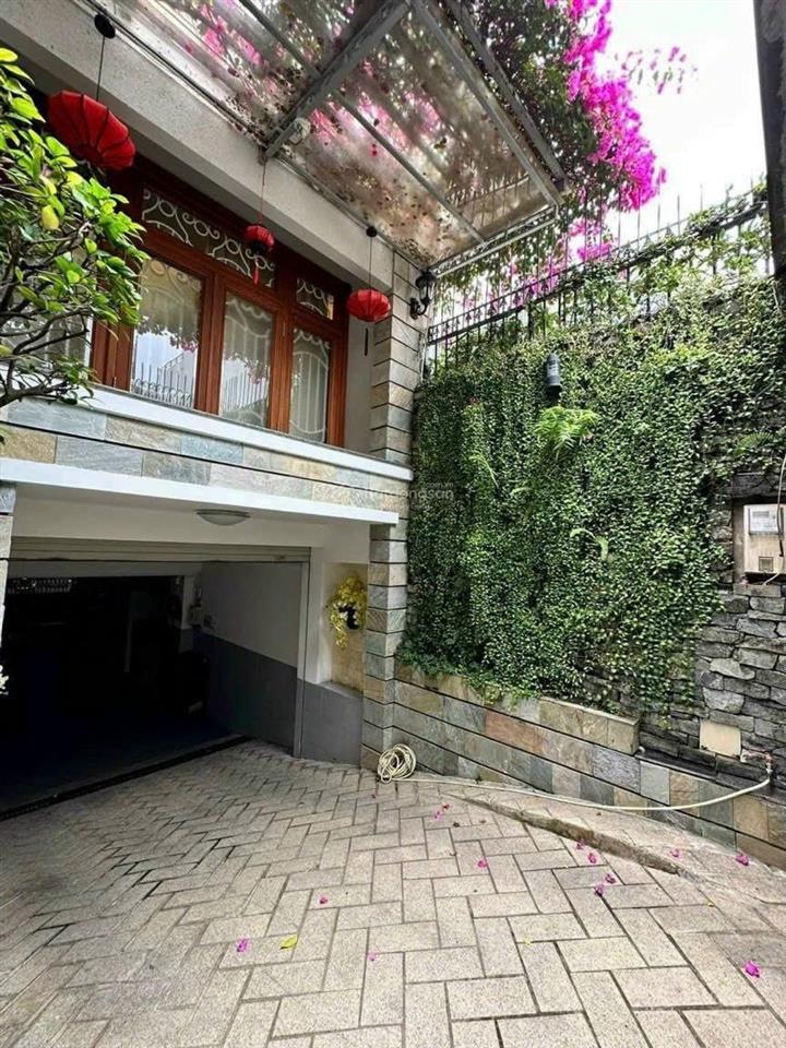 Em chuyên bán biệt thự tại an phú an khánh quận 2 hcm, sổ hồng, giá tốt. 0902 502 ***