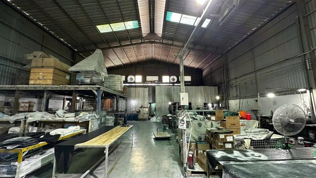 Bán xưởng sản xuất diện tích 1272m2 đường dt747 thái hòa tân uyên