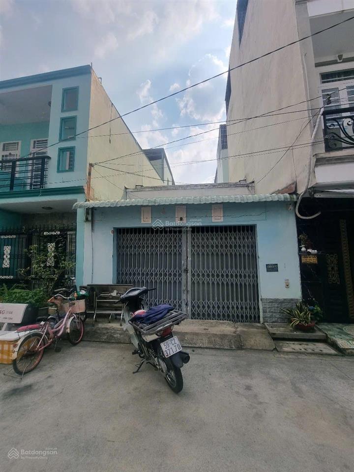 Đất 2mt trước và sau hẻm 1368 lê văn lương, phước kiển, 100m2.