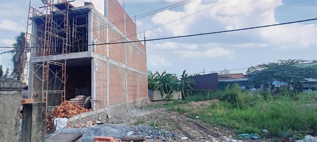 Đất đẹp hưng long 102,1m2 full thổ, khu dân cư hiện hữu, giá tốt khu vực