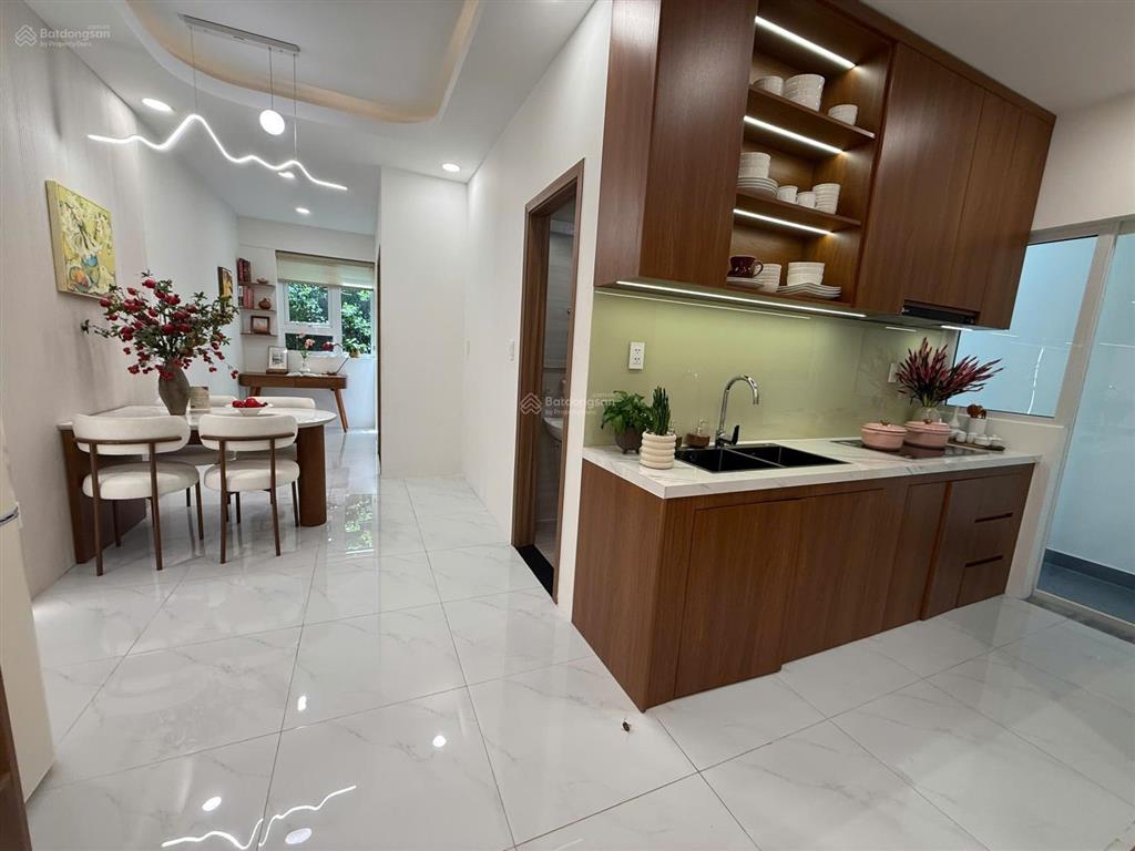 Bán chung cư mặt tiền đường nguyễn văn tỏ, gần ngã 4 vũng tàu 2 phòng ngủ 2 nhà vệ sinh