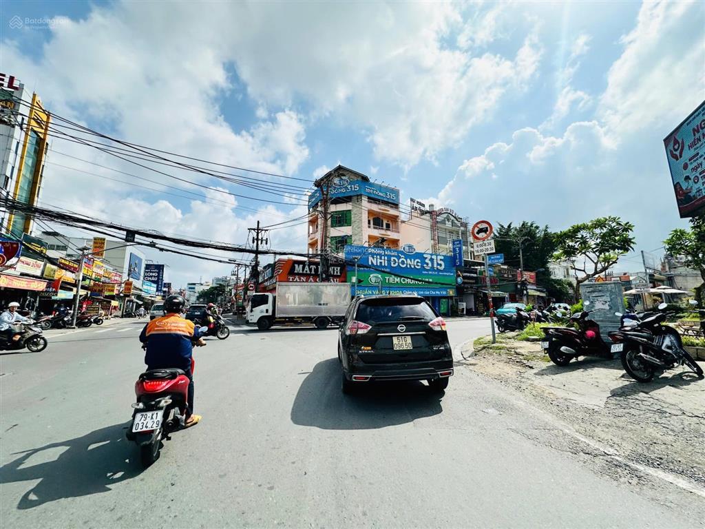 Giảm chào 3 tỷ còn 20 tỷ trục đường kinh doanh sầm uất đỗ xuân hợp 103m ngang 4.9mx18m nở hậu