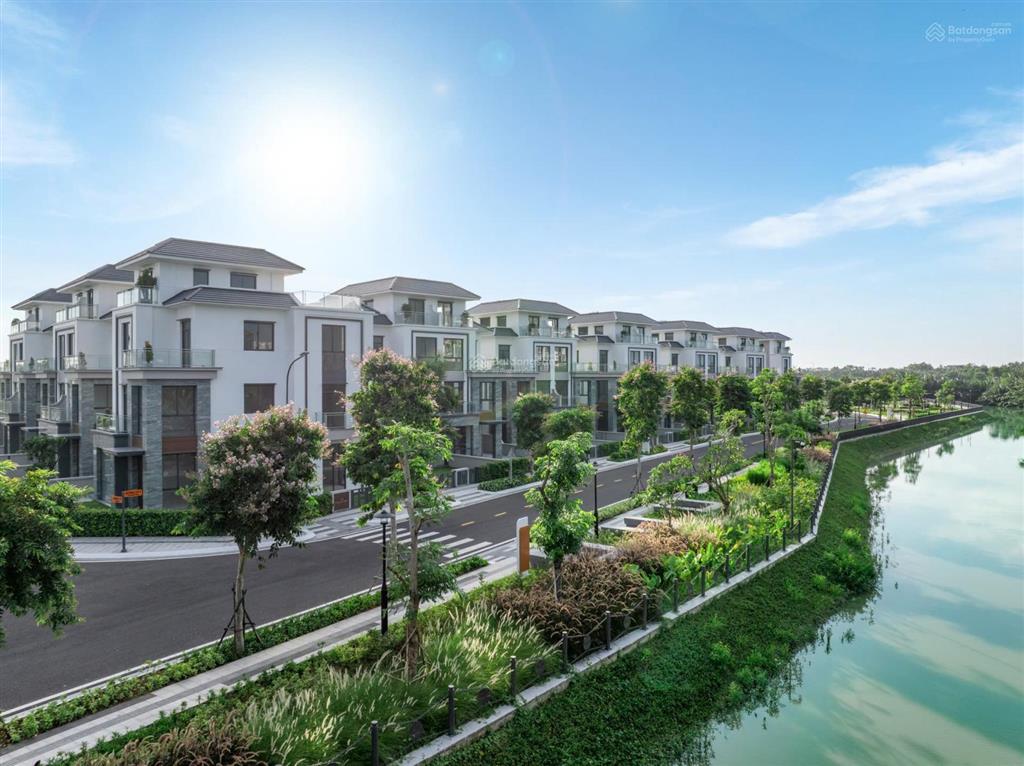 Biệt thự song lập 1 trệt 3 lầu, dtxd 246,4m đường 25m. tổng giá đã gồm vat 46,296 tỷ mua từ cđt