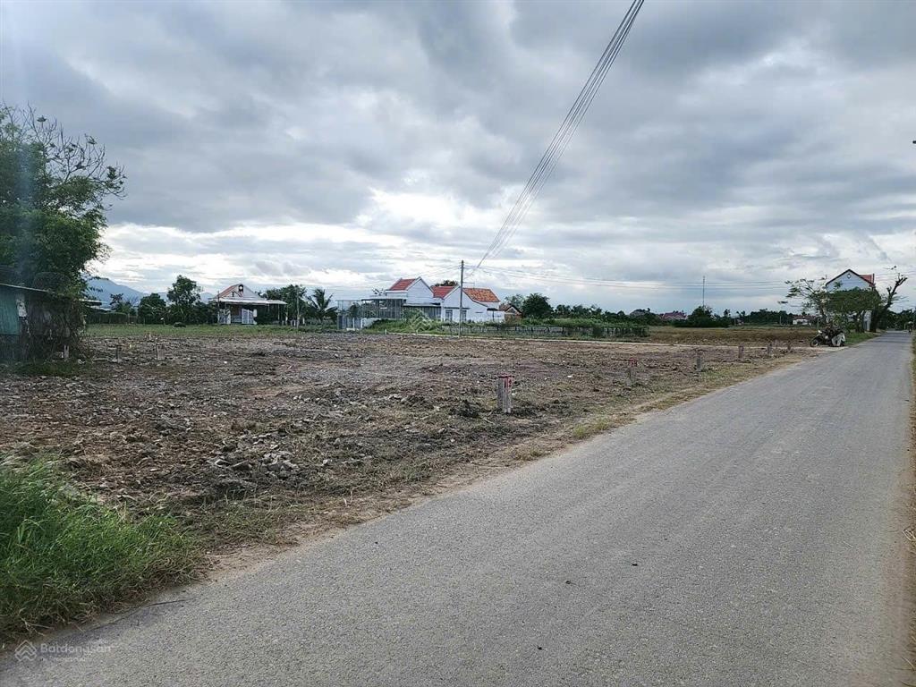 Bán đất mặt tiền hồ tùng mậu phường hòa thắng giá 12tr/m2
