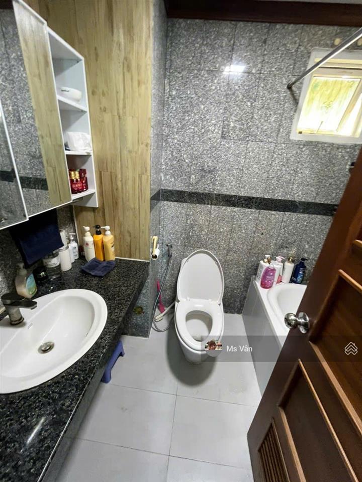 Bán căn hộ cc 2pn 2wc tại new saigon 3,85 tỷ