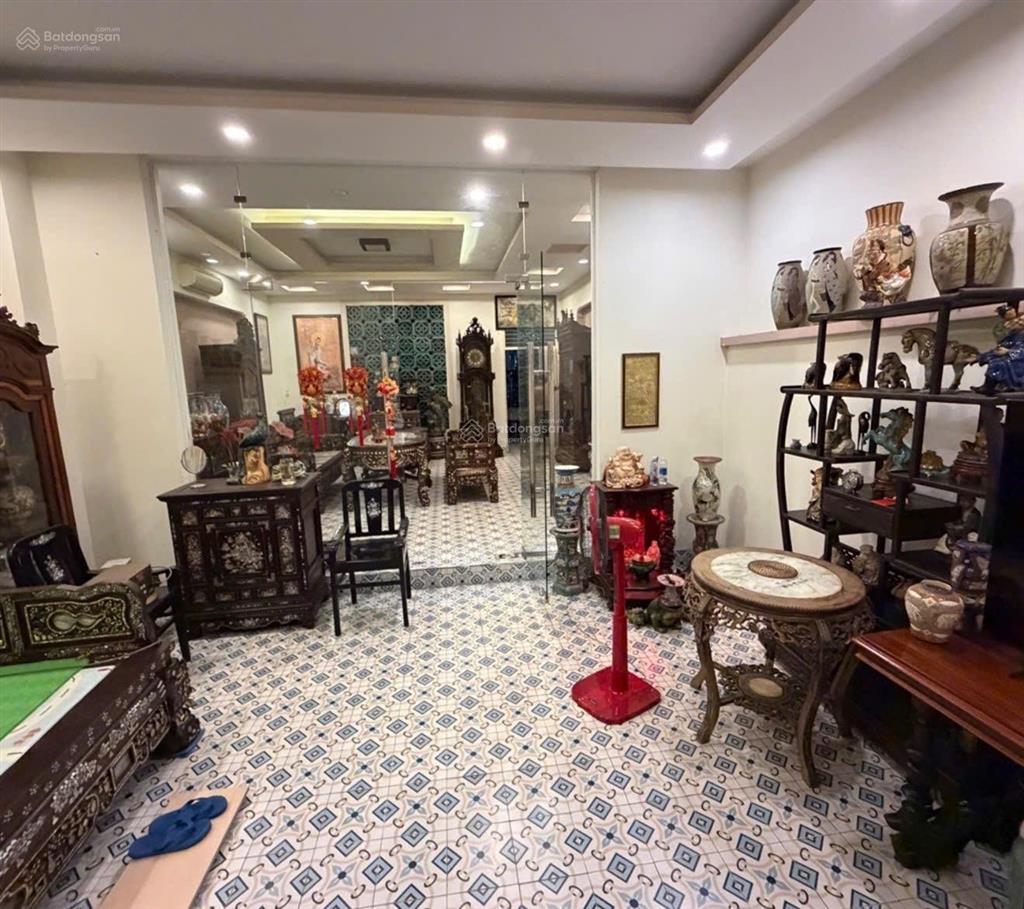 Bán biệt thự sân vườn 2 tầng mặt tiền tân hiệp, hóc môn dt 240m gần chợ hóc môn chỉ 7ty tl