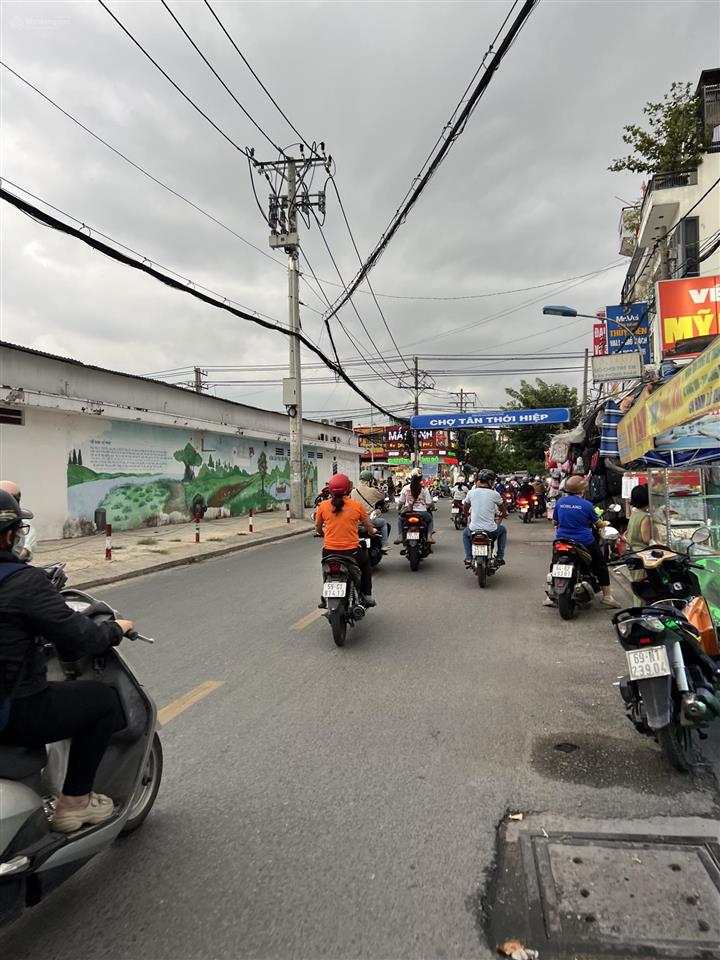 Biệt phủ mt đường nhựa 10m có lề ht05 q12 272m2 ngang khủng 11m, chỉ 27,5 tỷ (tl)