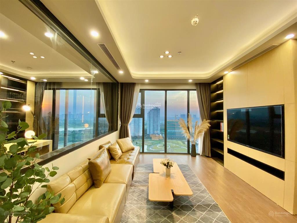 Nhà có việc cần bán giảm chào căn 3 ngủ 2 vs. ct5 đn2, giá 6 tỷ 0977 146 ***