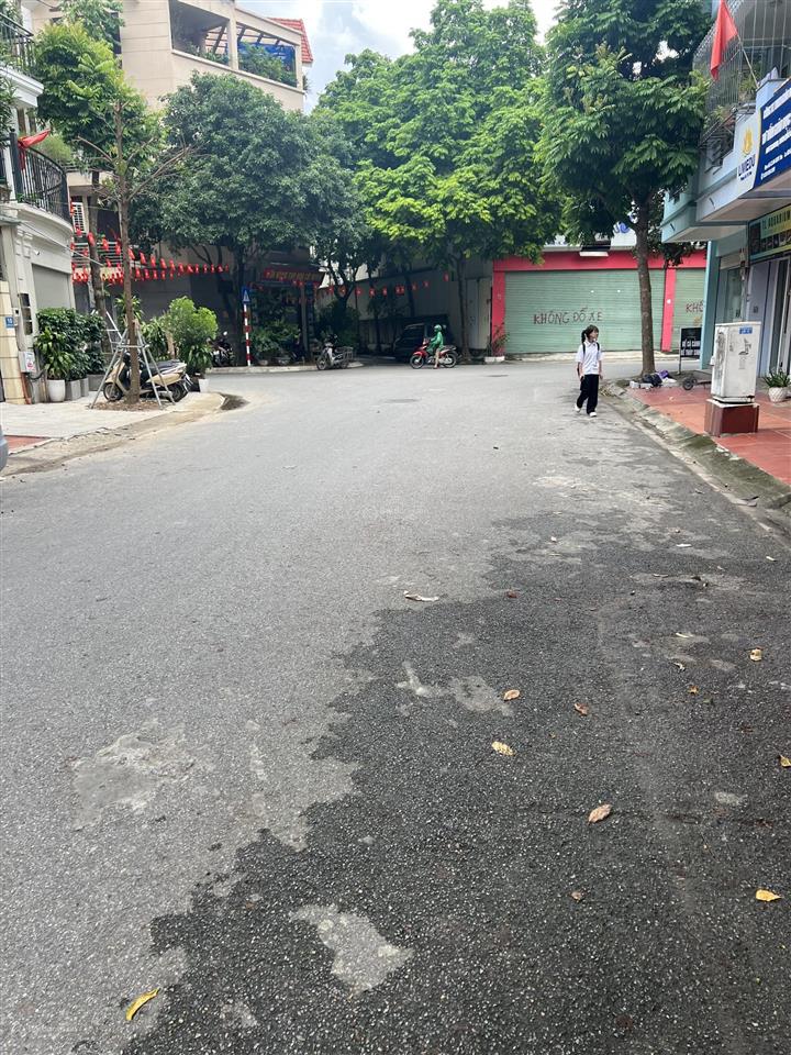 Bán đất đấu giá ô bàn cờ trung tâm xuân mai chương mỹ 80m đường 2 ô tô tránh giá nhỉnh 2