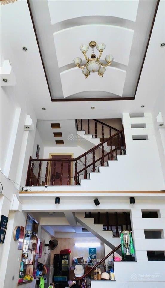 Khu vip thủ đức, xe hơi đậu cửa, hiệp bình chánh, nhà 3 tầng 56m2 sổ hồng riêng chỉ hơn 6 tỷ