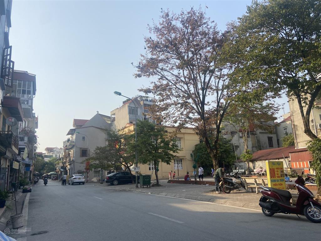 Bán 110m đất mặt ngõ 640 nguyễn văn cừ. đường lớn kinh doanh to như phố. chủ nhiệt bán. 0943 827 ***
