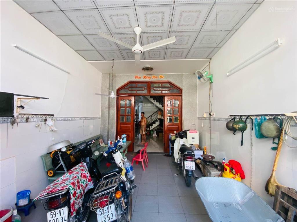 81m2 chỉ 7 tỷ, 3 tầng gần hẻm xe hơi, sổ vuông a4, có phòng ngủ trệt, pháp lý chuẩn