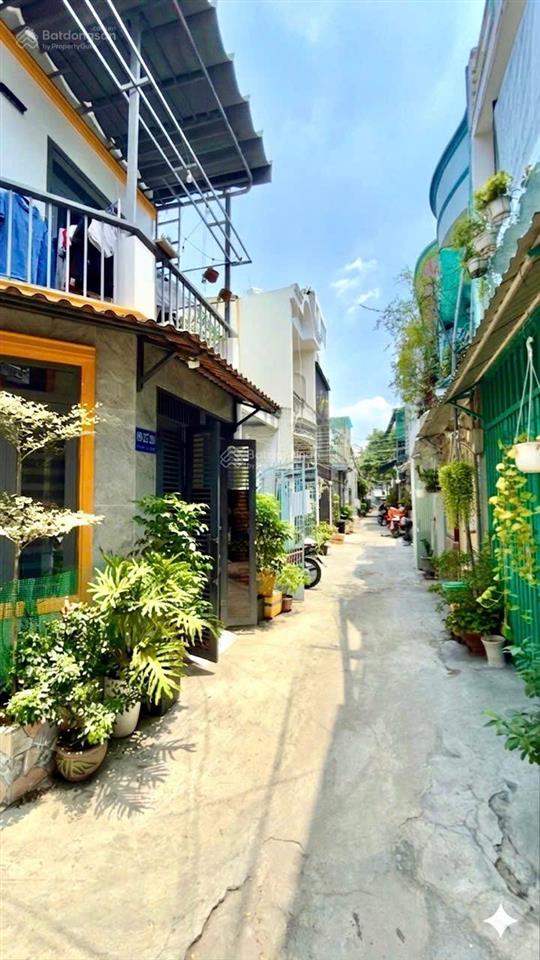 Chủ gửi bán nhà riêng 42m2, giảm từ 5tỷ 3 còn 4 tỷ 870. hẻm rộng gần đường lớn. giá còn bớt