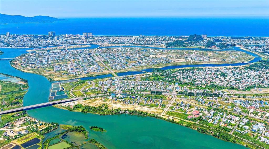 2 lô liền kề trục võ chí công, hoà xuân giá tốt thị trường