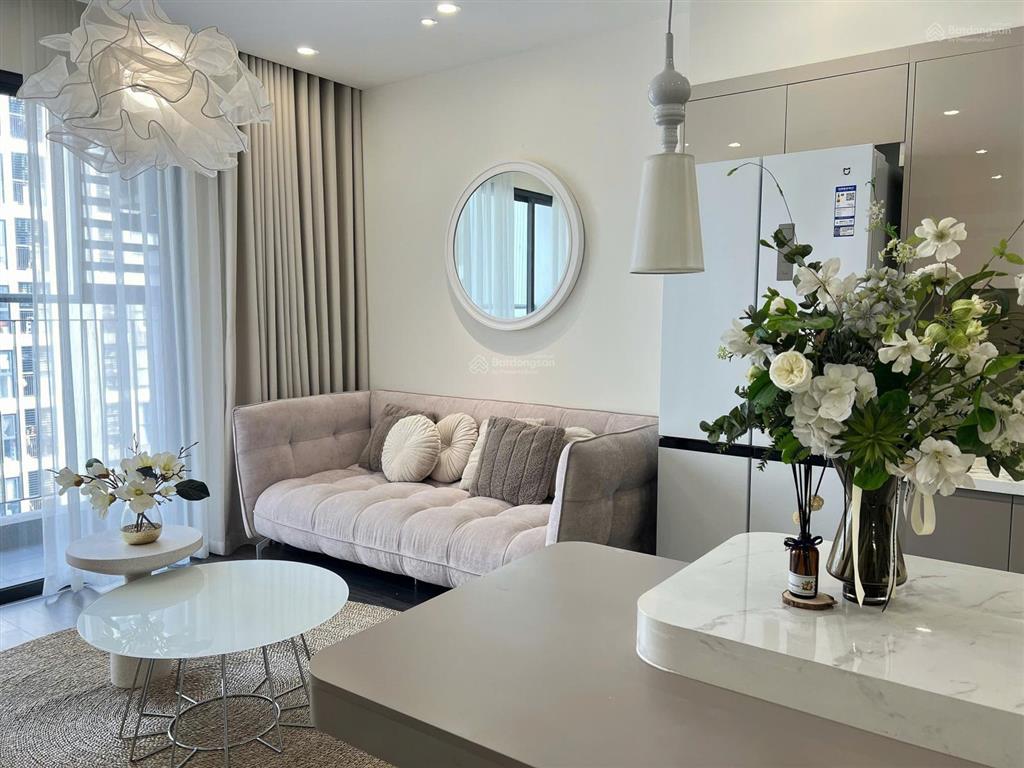 Giá tốt!! căn 1n+1 52,7m2 r1.02 zenpark ocp1 tầng trung,hướng đb sẵn sổ ko vay 3.66tỷ view cá koi