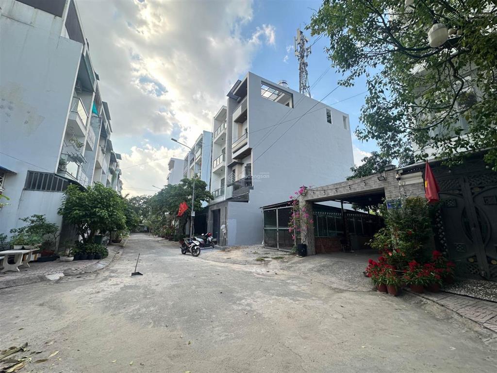 Đất vip khu phân lô đồng bộ đi bộ ra trường tiểu học lê đức thọ 4.5x14m view sông giá 7.99