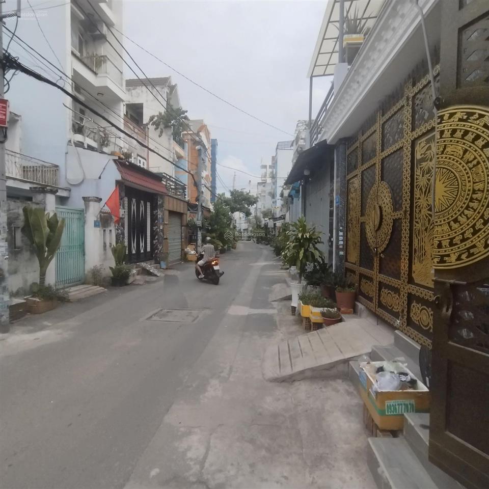 Bán nhà 4 tầng 63m2 liên khu 5 6 sát quốc lộ nhỉnh 6tỷ.