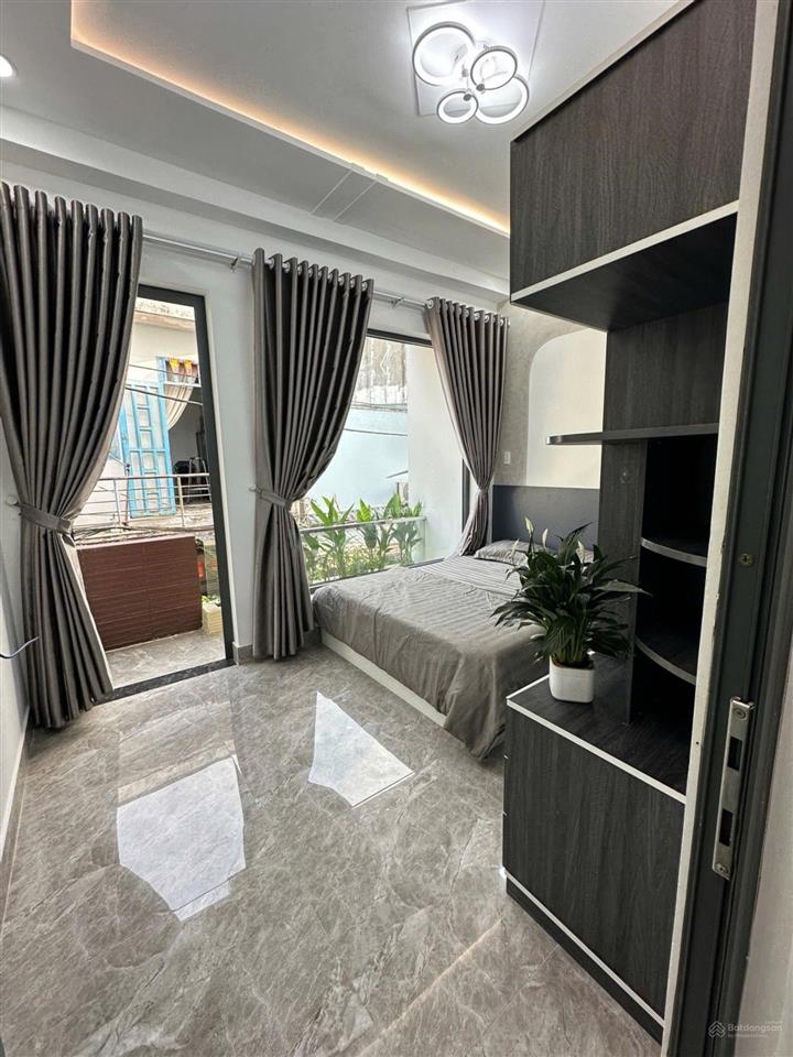 Bán nhà 1/ sát mt ngay lê văn quới 4x10m 3 tầng mới 100% shr giá chỉ 4 tỷ xíu