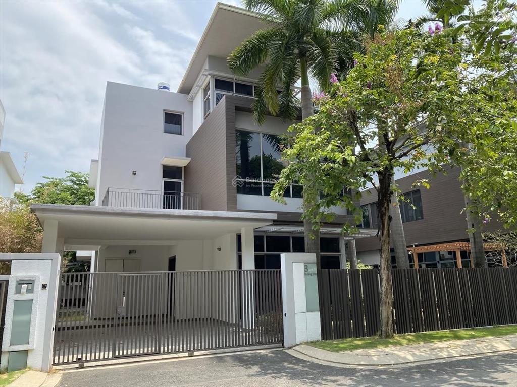 Riviera cove đơn lập góc 3 mặt tiền. dt 500m2. nhà hoàn thiện cơ bản. sổ hồng riêng. giá 52 tỷ