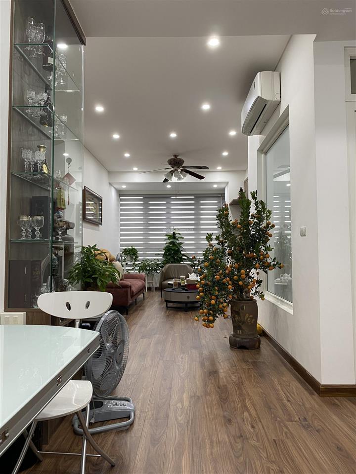 Cần chuyển nhượng căn hộ chung cư hoà phát 257 giải phóng đã có sổ đỏ. lvcc miễn trung gian