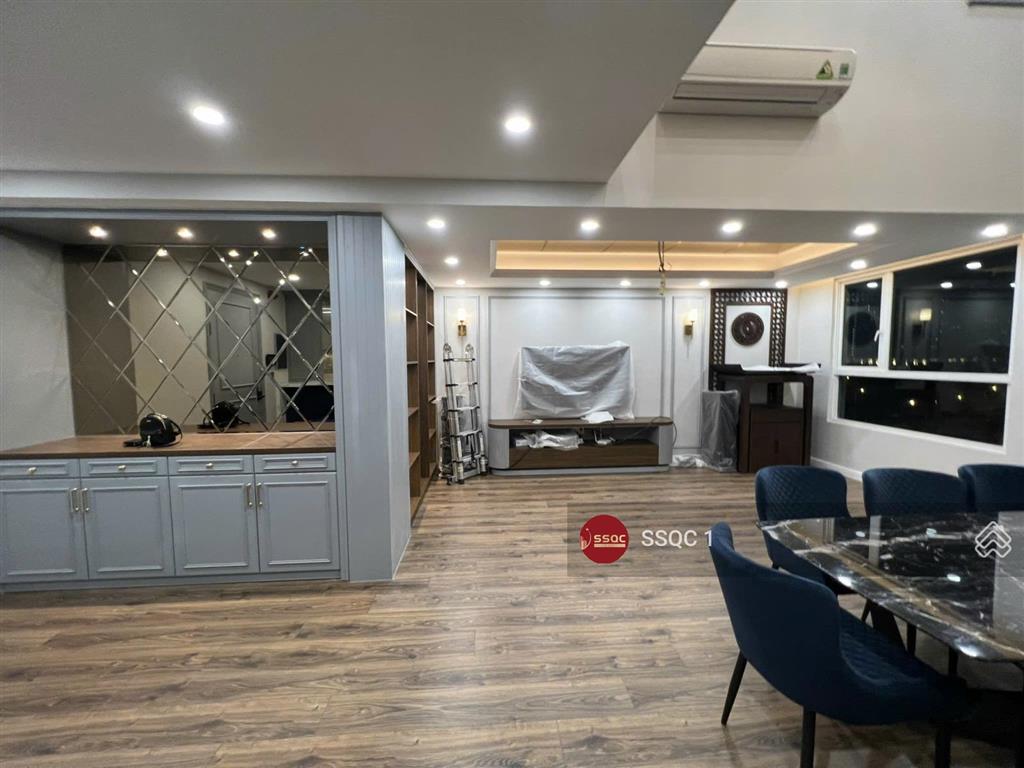 Giá cực sốc bán căn hộ duplex full nội thất 157m² còn thương lượng sẵn sổ hồng