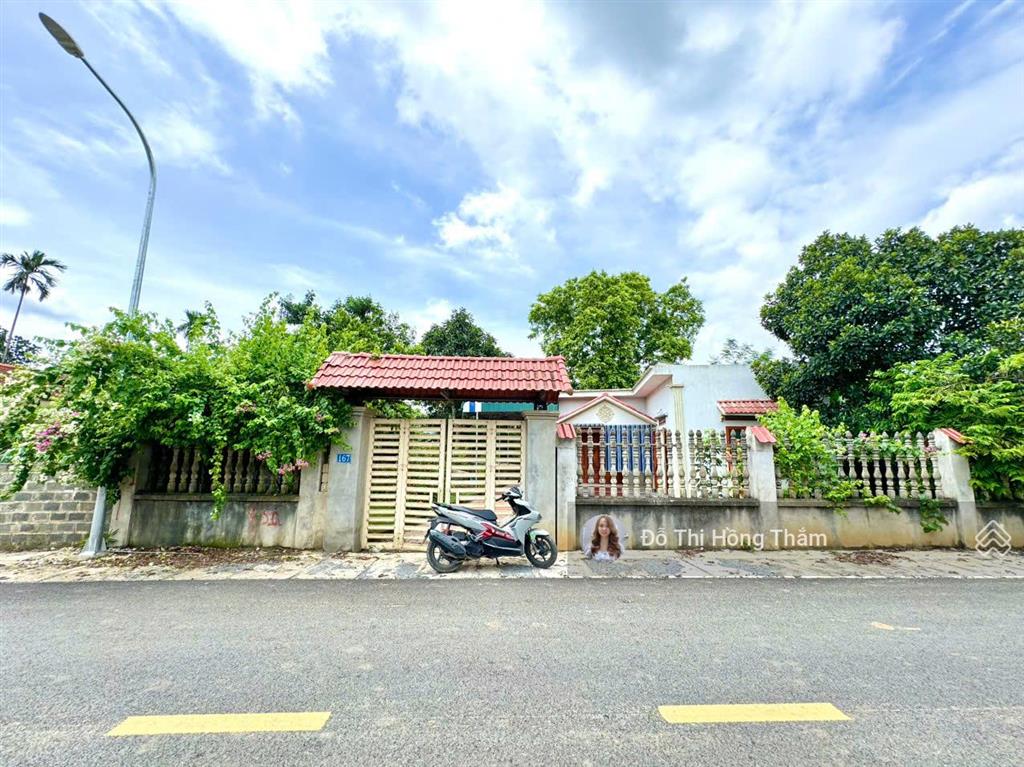 Bán mảnh đất 500m có sẵn nhà bám đường trải nhựa 12m tại tiểu khu mòng, tt lương sơn, giá cắt lỗ