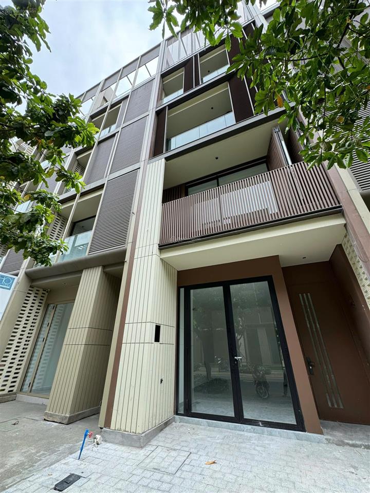 Cắt lỗ cần bán nhanh nhà phố soho the global city, 5x19 1 trệt 4 lầu, đã có sổ hồng giá chỉ 31 tỷ