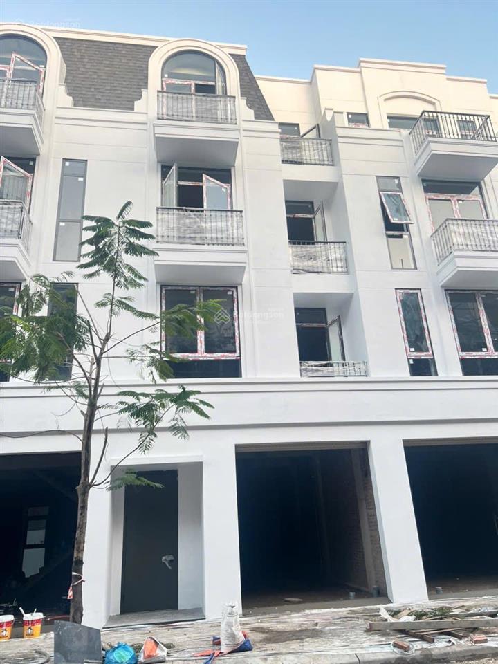 Chính chủ căn 67,5m2 đường 15m đối diện shophouse dãy l6 vlasta thủy nguyên giá 5,9 tỷ