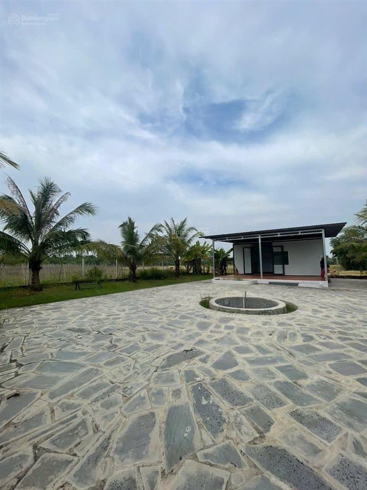 Bán 1300m2 đất có 300m2 thổ cư bầu trâm long khánh đồng nai