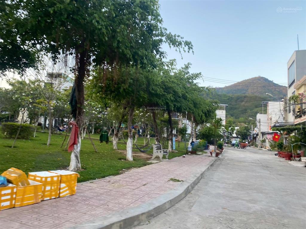 Cần tiền bán gấp lô đất còn sót lại giá tốt khu vực hòn sện 0762 111 ***