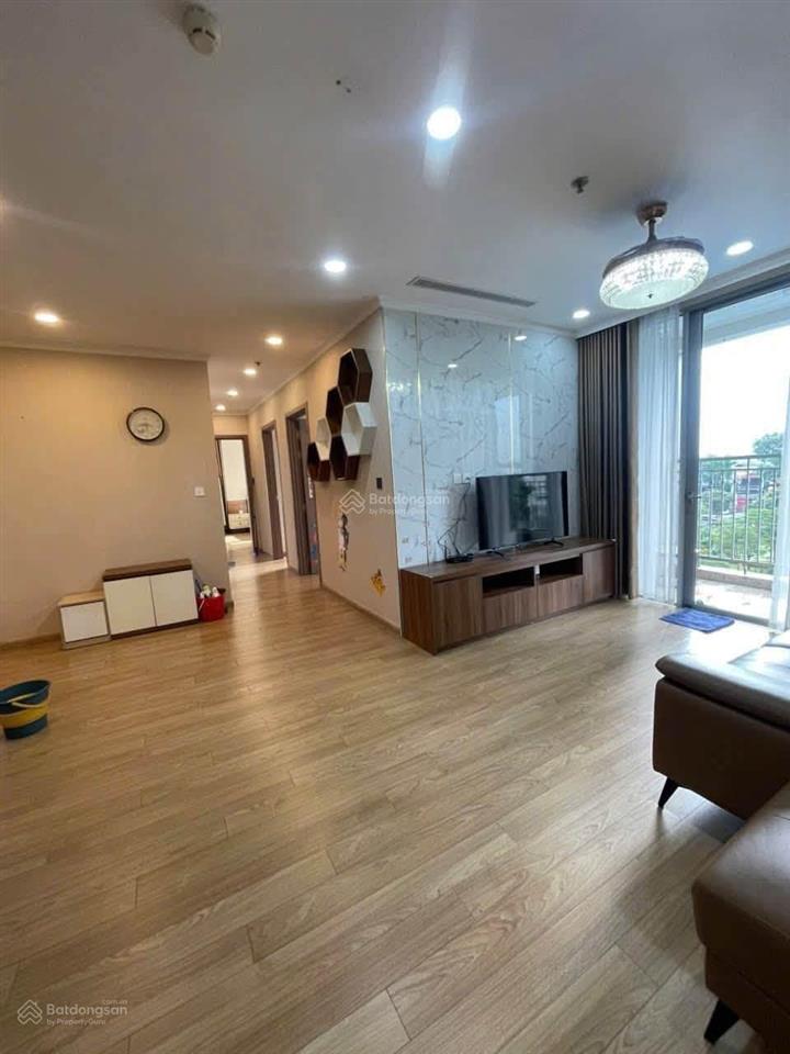 Bán căn hộ chung cư cầu giấy, xuân thủy, 2 ngủ, 2 vệ sinh, dân trí cao, vượng khí, 70m2 nhỉnh 5 tỷ