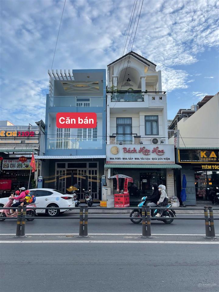 Mặt tiền trần hoàng na, chủ gốc 1 trệt 2 lầu