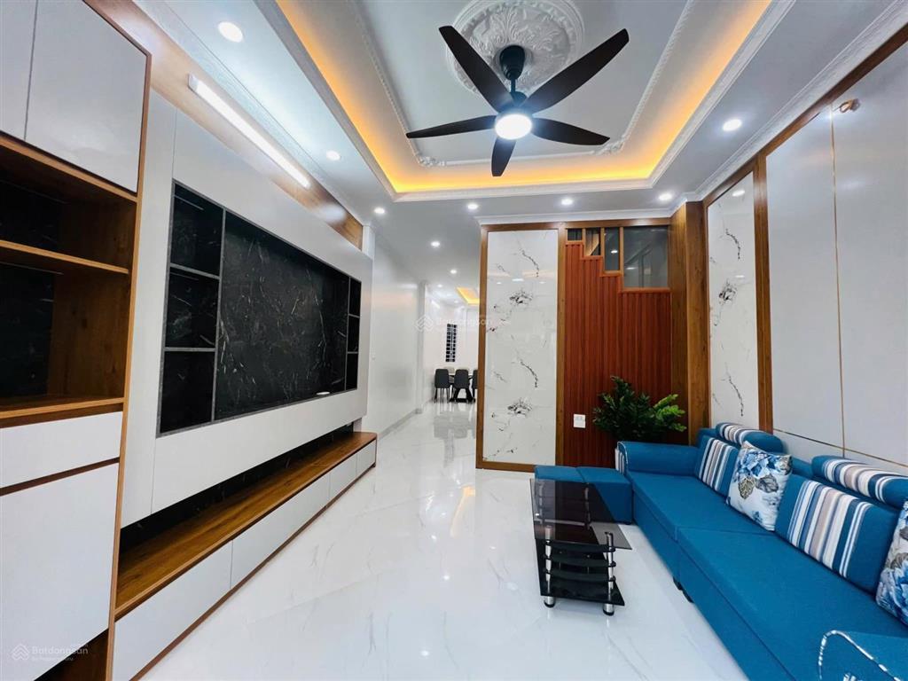 Đỉnh cao! cầu giấy, xây mới thang máy, ở luôn, ngõ ô tô, 40m ô tô tránh, 2 thoáng, tặng nt, 50m2*6t