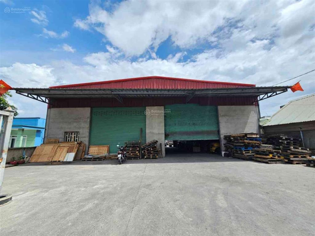 Nhà xưởng mặt tiền nguyễn văn bứa, hóc môn 20x63m full thổ, đang cho thuê 50tr/th. giá tl mạnh