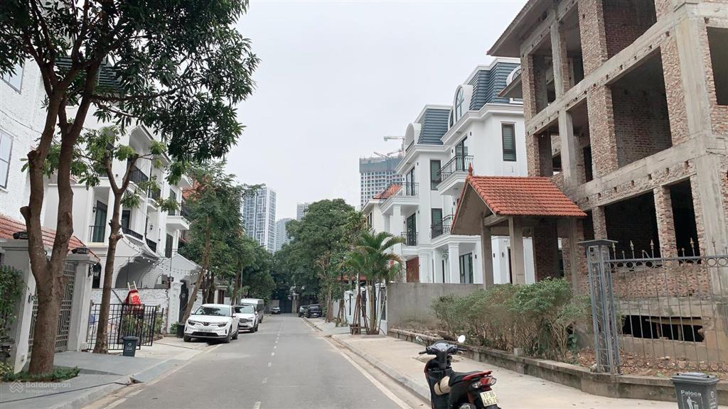 Chủ quan chức cần bán gấp biệt thự lô góc 3 thoáng khu thiên đường bảo sơn hà đông có hầm