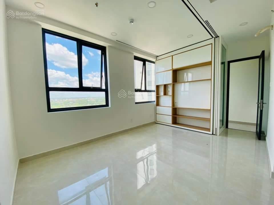 Sg intela 50m2, nhà trống, view ngoài, tầng trung, 2.1 tỷ, bao thuế phí sang tên